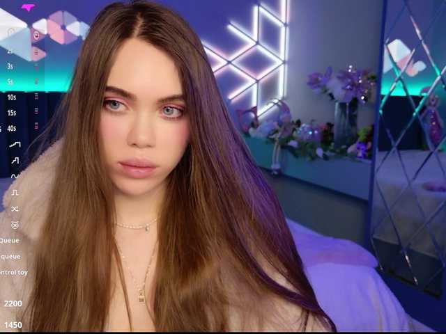 MimiForce's BongaCams show and profile