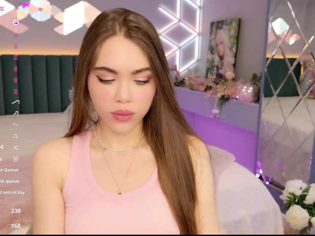 MimiForce's BongaCams show and profile