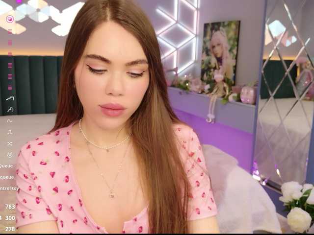 MimiForce's BongaCams show and profile