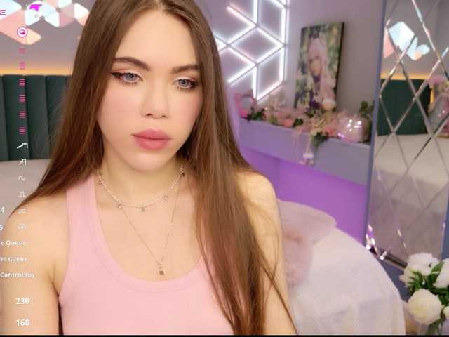 MimiForce's BongaCams show and profile