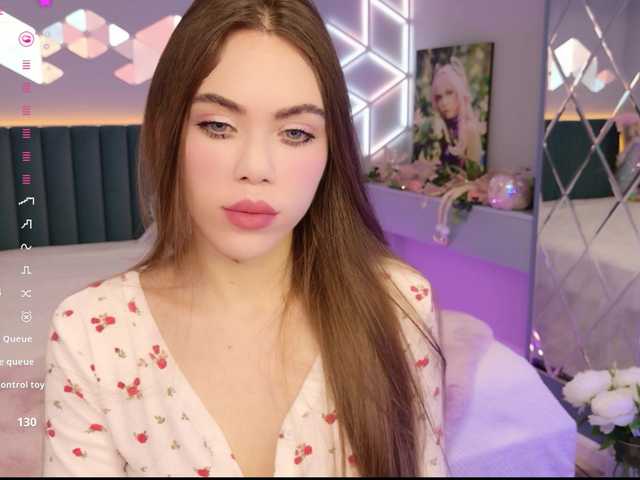 MimiForce's BongaCams show and profile