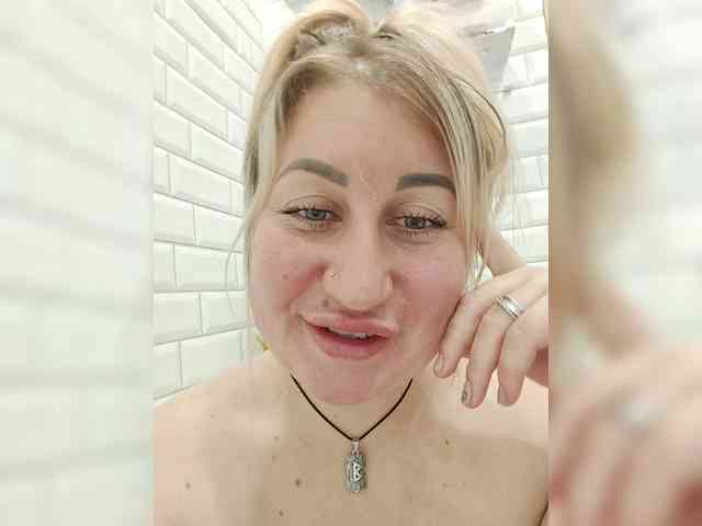 Vladlena55 webcam