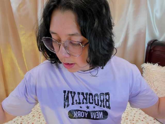 Milie-yue's BongaCams show and profile