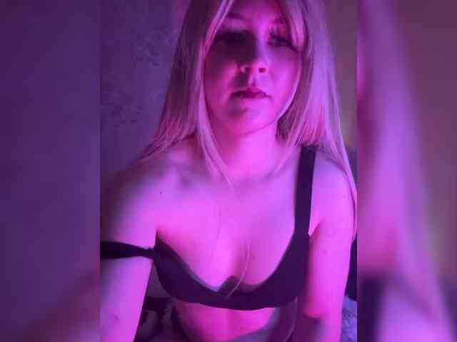 SweetSadness webcam