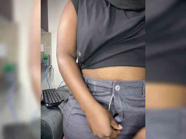 Gucci-Biatch1 webcam