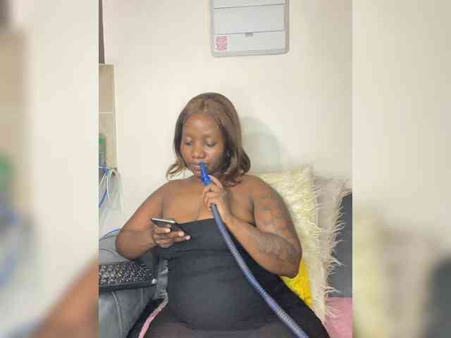 Gucci-Biatch1 webcam