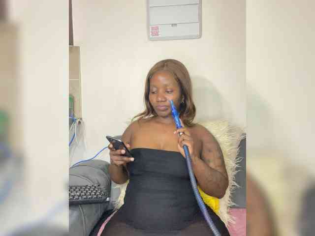 Gucci-Biatch1 webcam