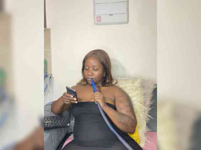 Gucci-Biatch1 webcam