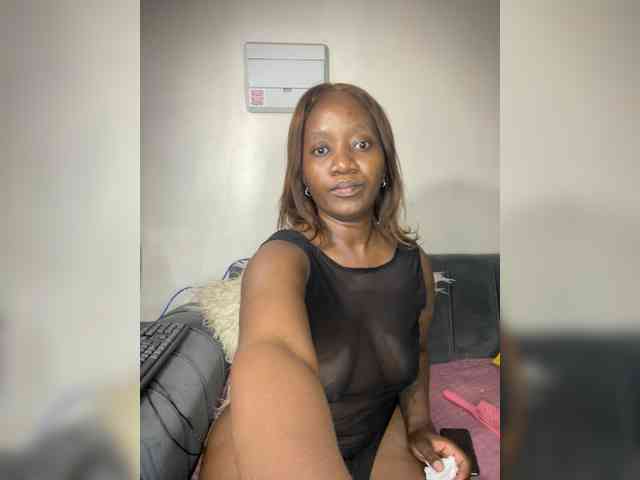Gucci-Biatch1 webcam
