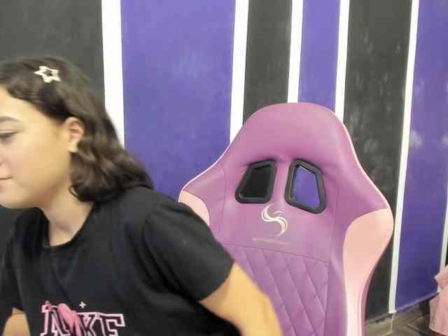 scarleth18 Live Webcam on BongaCams