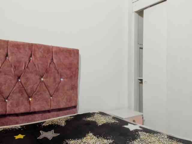 scarleth18 Live Webcam on BongaCams