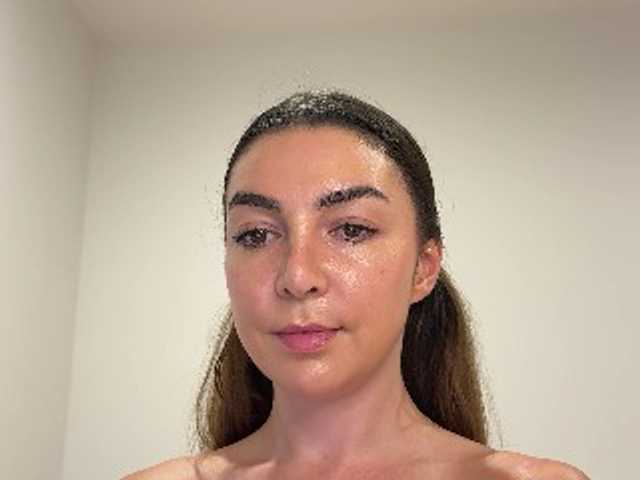 sweetukcassie2 from BongaCams is Freechat