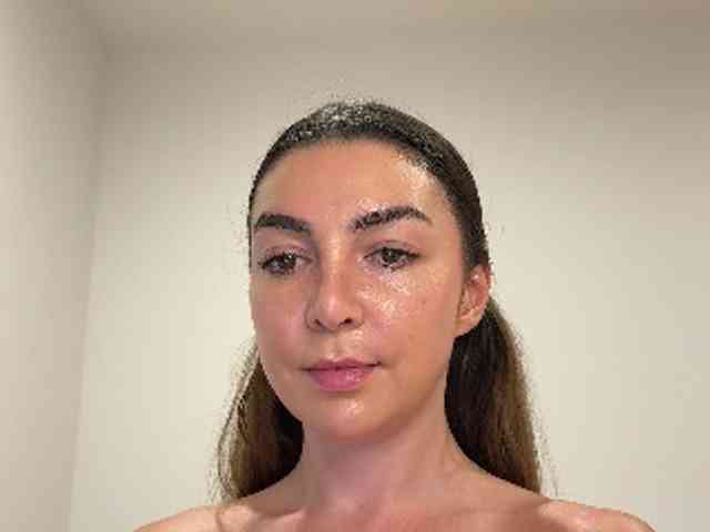 sweetukcassie2 webcam