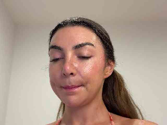 sweetukcassie2 webcam