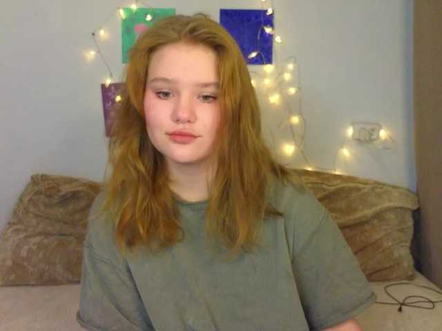 Lasey's BongaCams show and profile