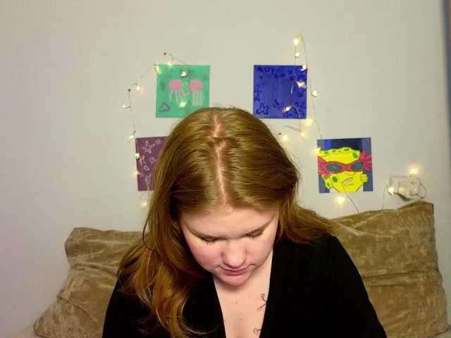 Lasey's BongaCams show and profile