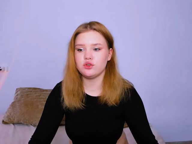 Lasey's BongaCams show and profile