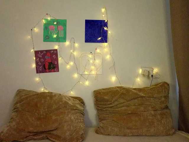 Lasey's BongaCams show and profile