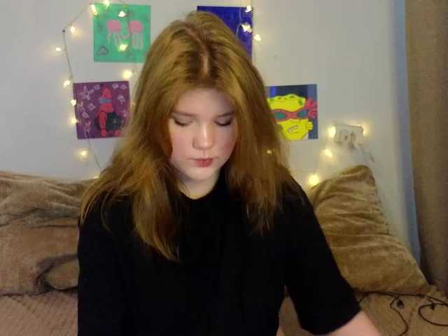 Lasey's BongaCams show and profile