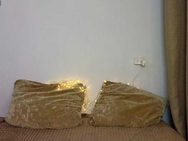 Lasey's BongaCams show and profile