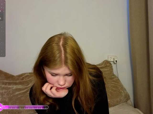 Lasey's BongaCams show and profile