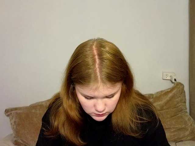 Lasey's BongaCams show and profile