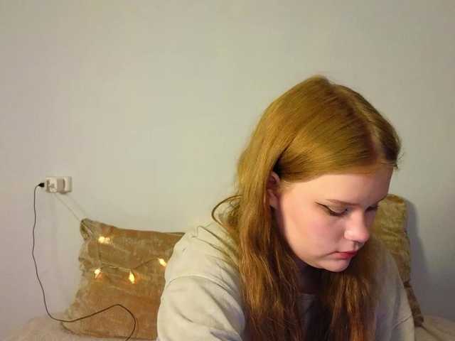 Lasey's BongaCams show and profile