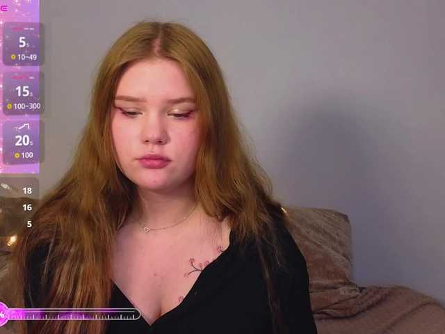 Lasey's BongaCams show and profile