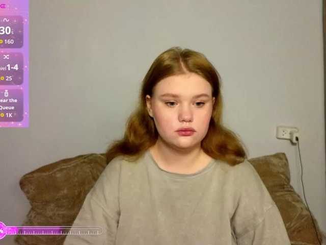 Lasey's BongaCams show and profile