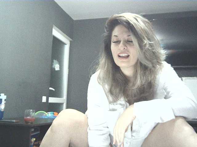 lionessmom's BongaCams show and profile