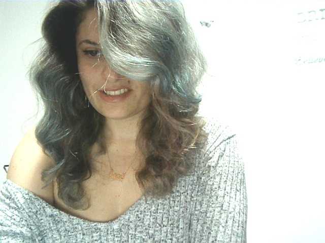 Sex chat gratuit in direct cu lionessmom pe BongaCams