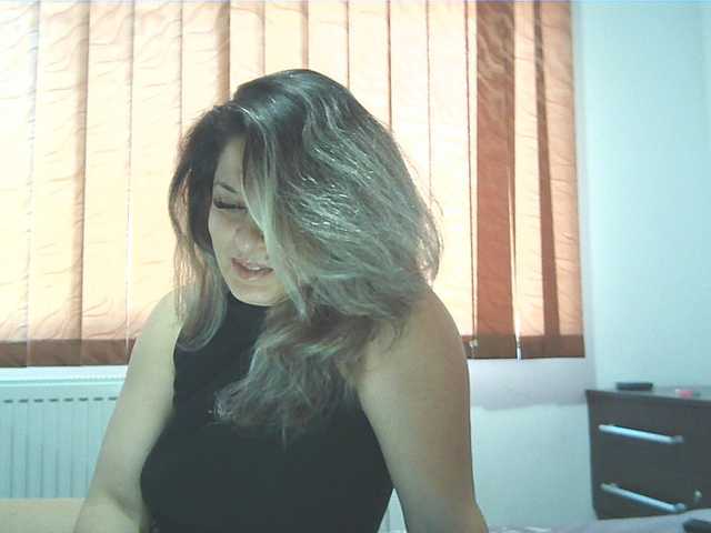 lionessmom's BongaCams show and profile