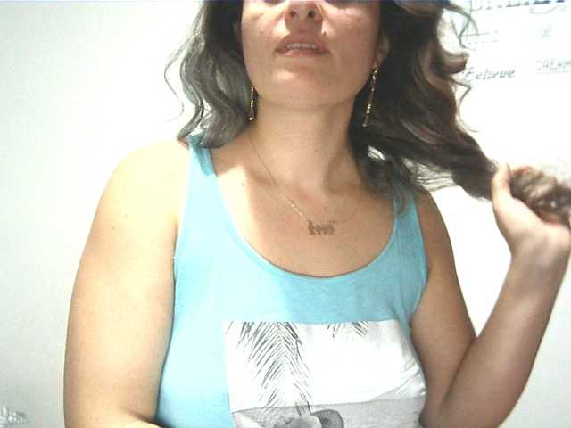 Sex chat gratuit in direct cu lionessmom pe BongaCams