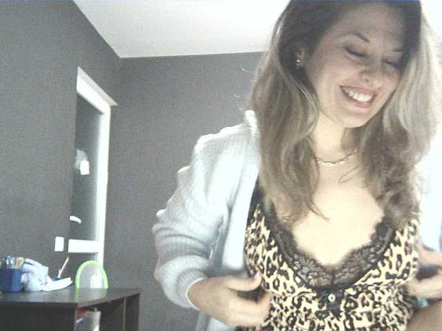 lionessmom's BongaCams show and profile