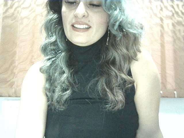 Sex chat gratuit in direct cu lionessmom pe BongaCams