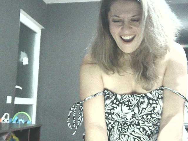 lionessmom's BongaCams show and profile