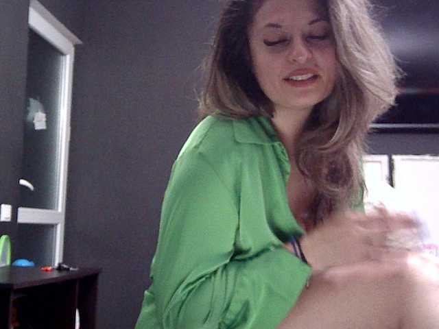 Sex chat gratuit in direct cu lionessmom pe BongaCams