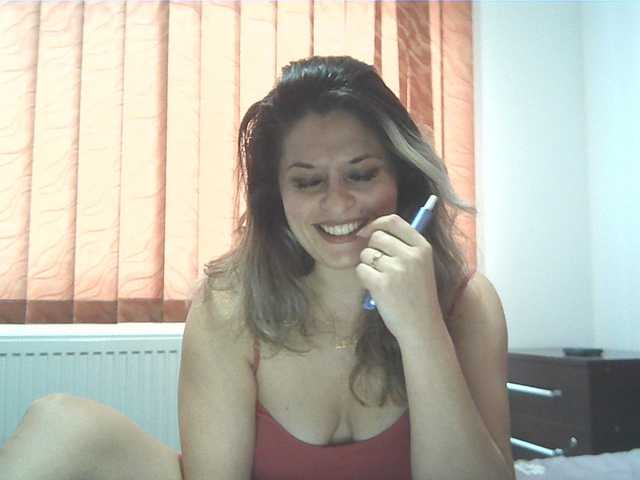 lionessmom – webcam model profile photo