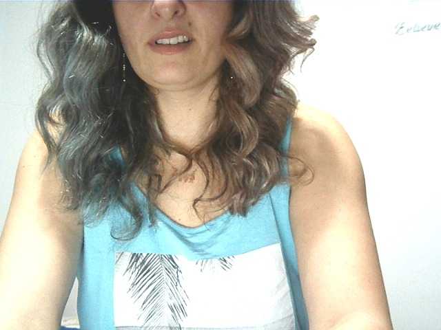 Sex chat gratuit in direct cu lionessmom pe BongaCams