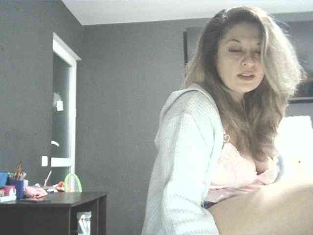 lionessmom webcam