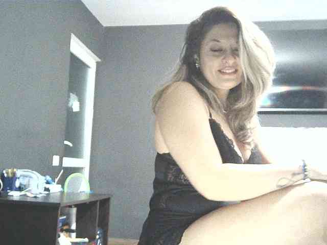 lionessmom Live Webcam on BongaCams