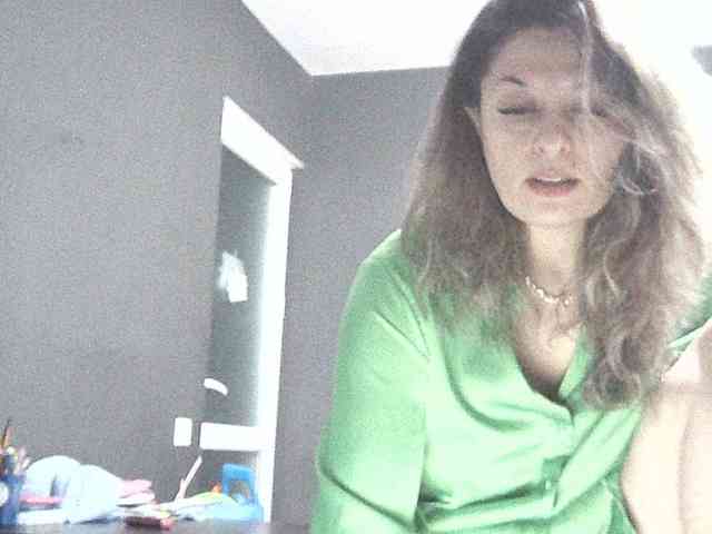 lionessmom webcam