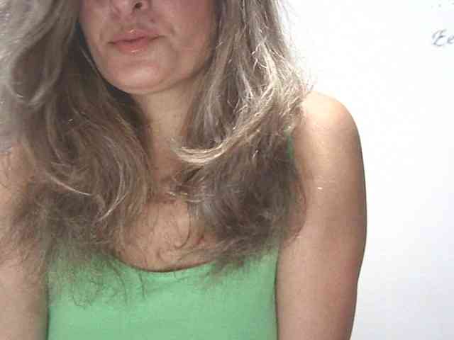 lionessmom webcam