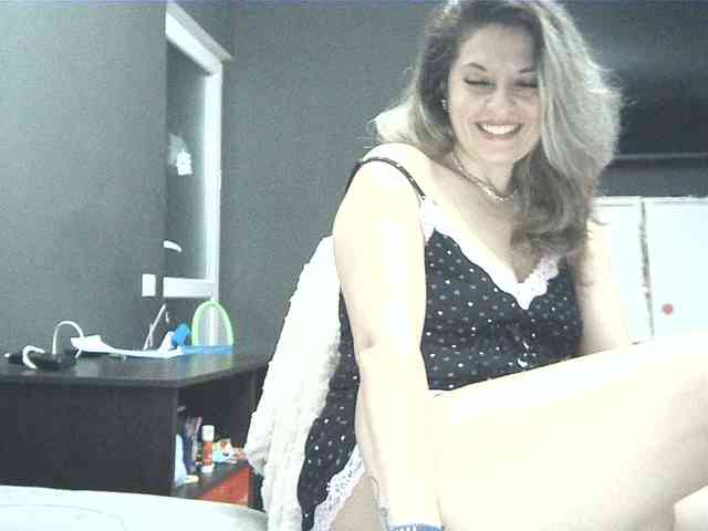 lionessmom webcam