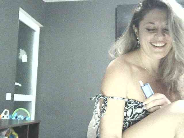 lionessmom webcam