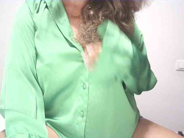 lionessmom webcam