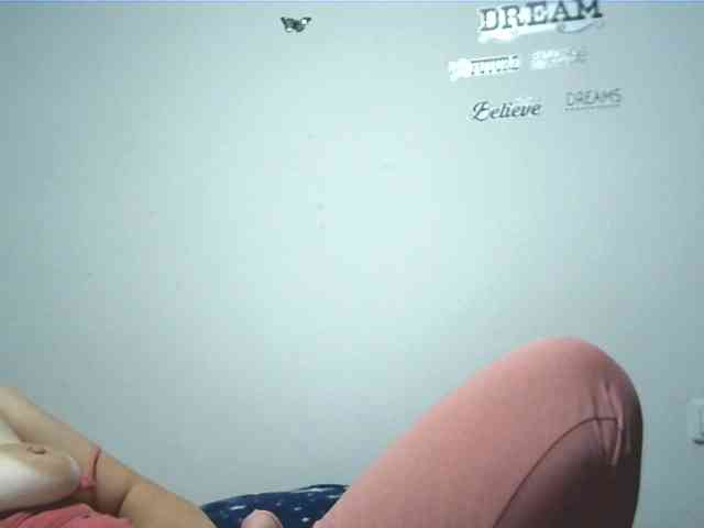 lionessmom webcam