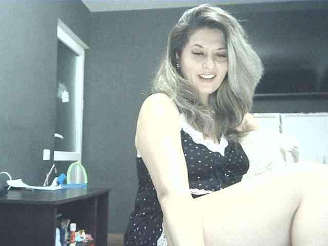 lionessmom webcam