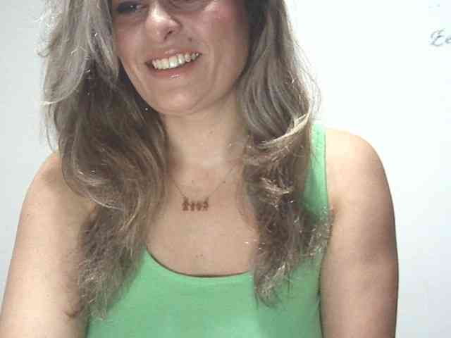 lionessmom Live Webcam on BongaCams