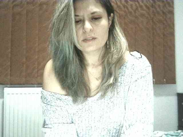 lionessmom webcam